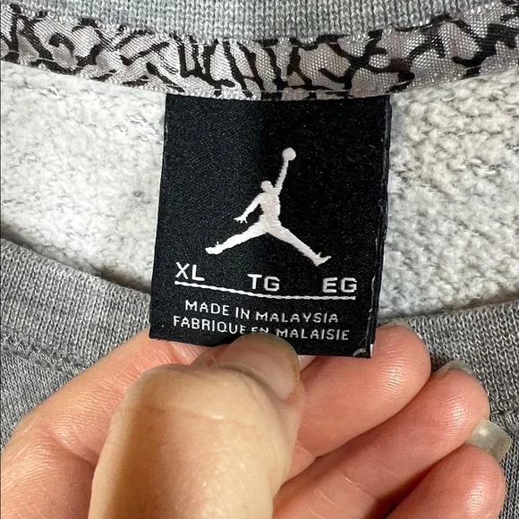 Jordan Heather Gray Crewneck Sweatshirt - Picture 4 of 4